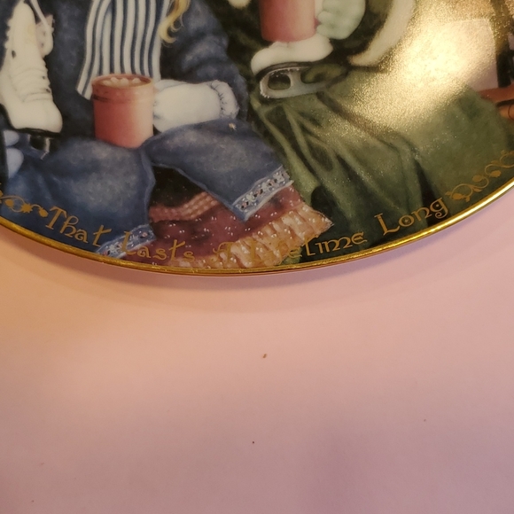 Xmas decor sisters 💕plate - Picture 3 of 4